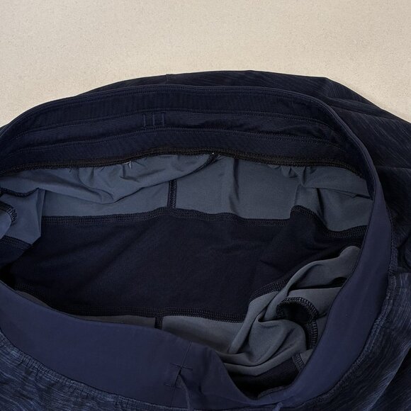 Lululemon T.H.E. Short Mens Medium Heathered Dark Gray Pull On Pockets NO LINER - Picture 9 of 10